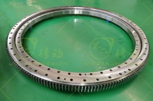 How to improve the service life of slewing bearings of large mechanical equipment?