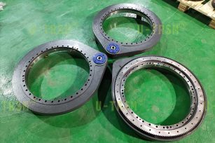 Specially designed S-I-O-0641 spur gear slewing drive for space limitation