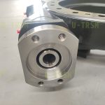 Slewing drives for changing the directions of the hydraulic motor with adapter flanges