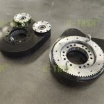 Lightweight dual-input industrial robot slewing drive