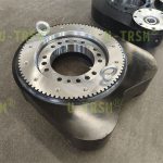 Lightweight dual-input industrial robot slewing drive